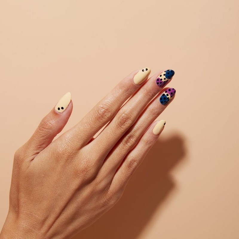 summer almond nails