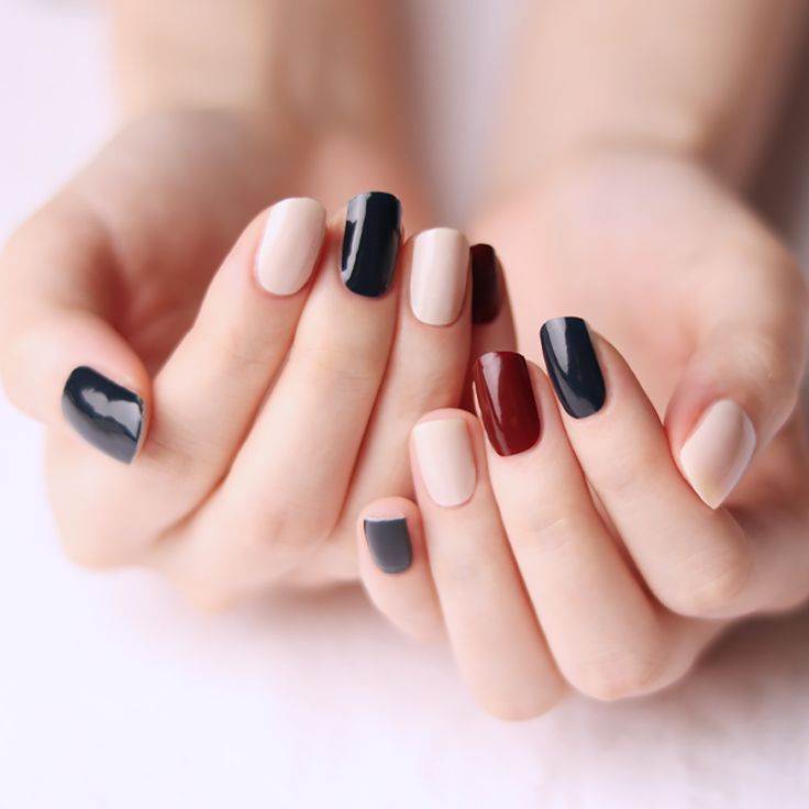 30 Simple Yet Stunning Nail Art Designs - 221