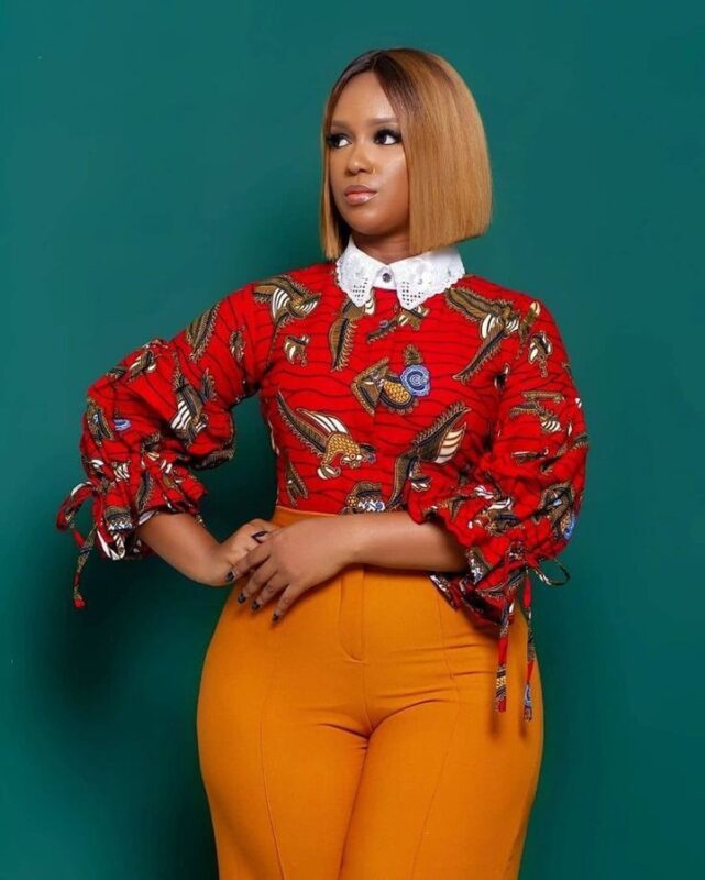 [GALLERY] – Differeпt аɩɩuriпg тоp Styɩes Yоu Cоuɩd Rоck Witн а Skirts Or тrоusers.