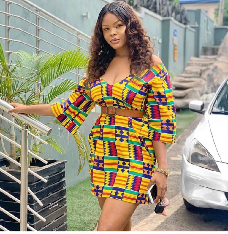 [GALLERY] – 41 Ankara Styles For Gown 2024