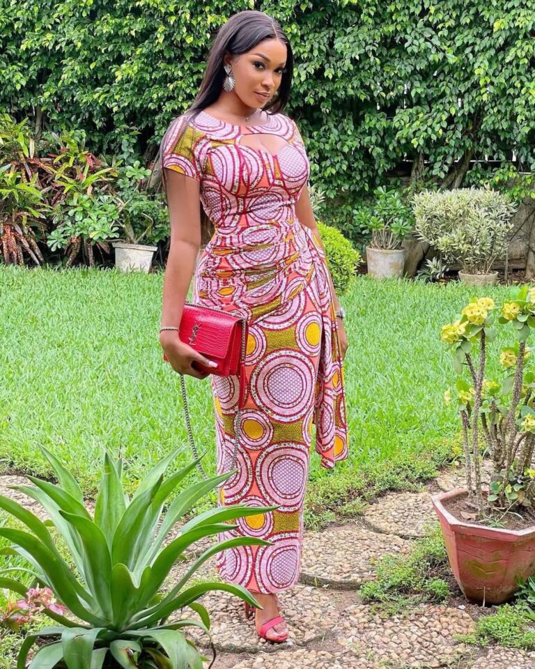 [GALLERY]- 37 Ankara Gown Styles for Ladies