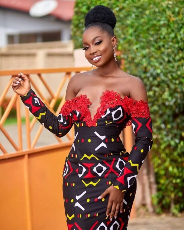 [GALLERY] 30 Latest Stunning And Simple Ankara Long/Short Gowns for Ladies